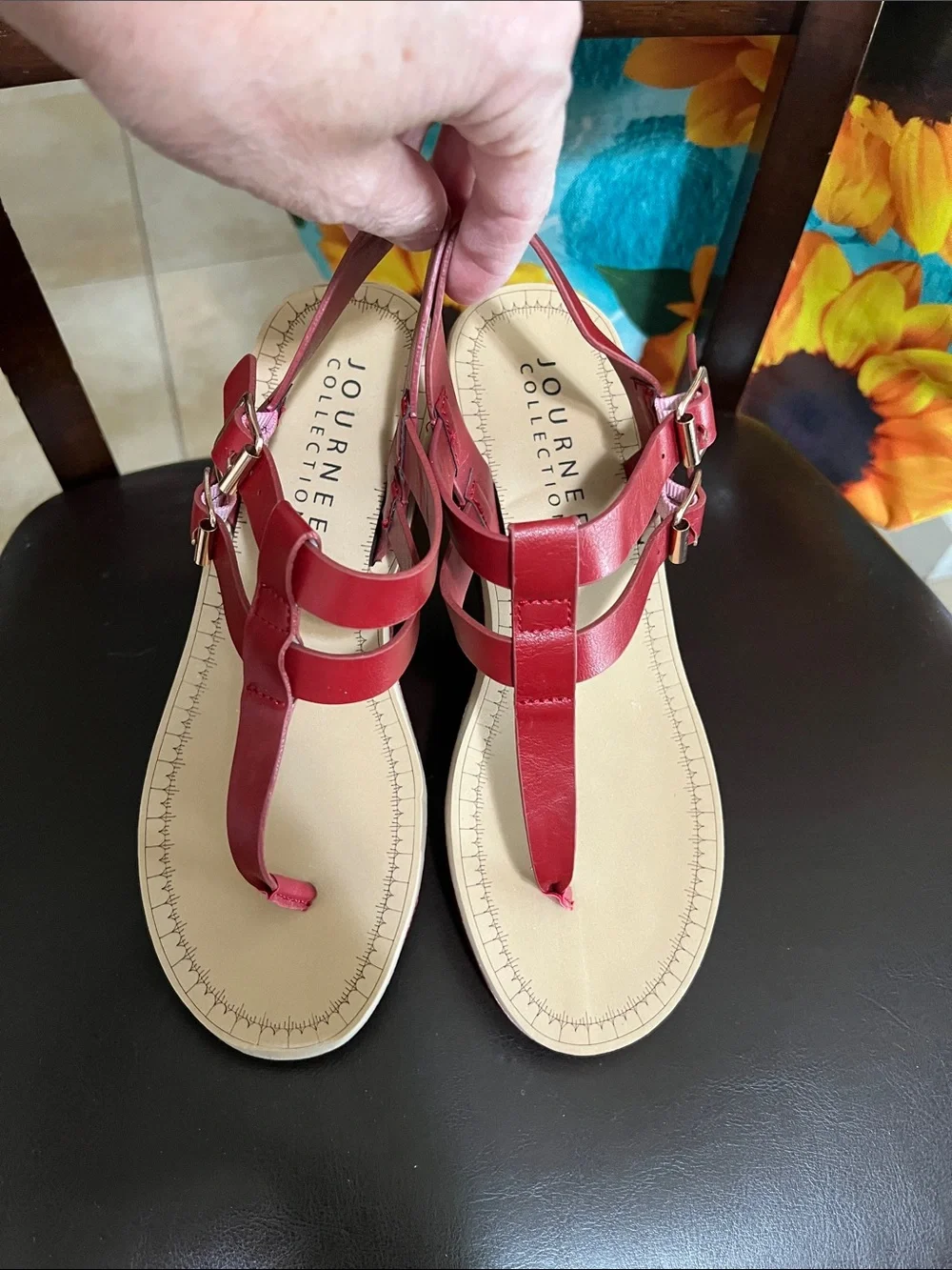 NEW Journee Collection Bianca Wedge Thong Sandals with Double Buckles - size 8